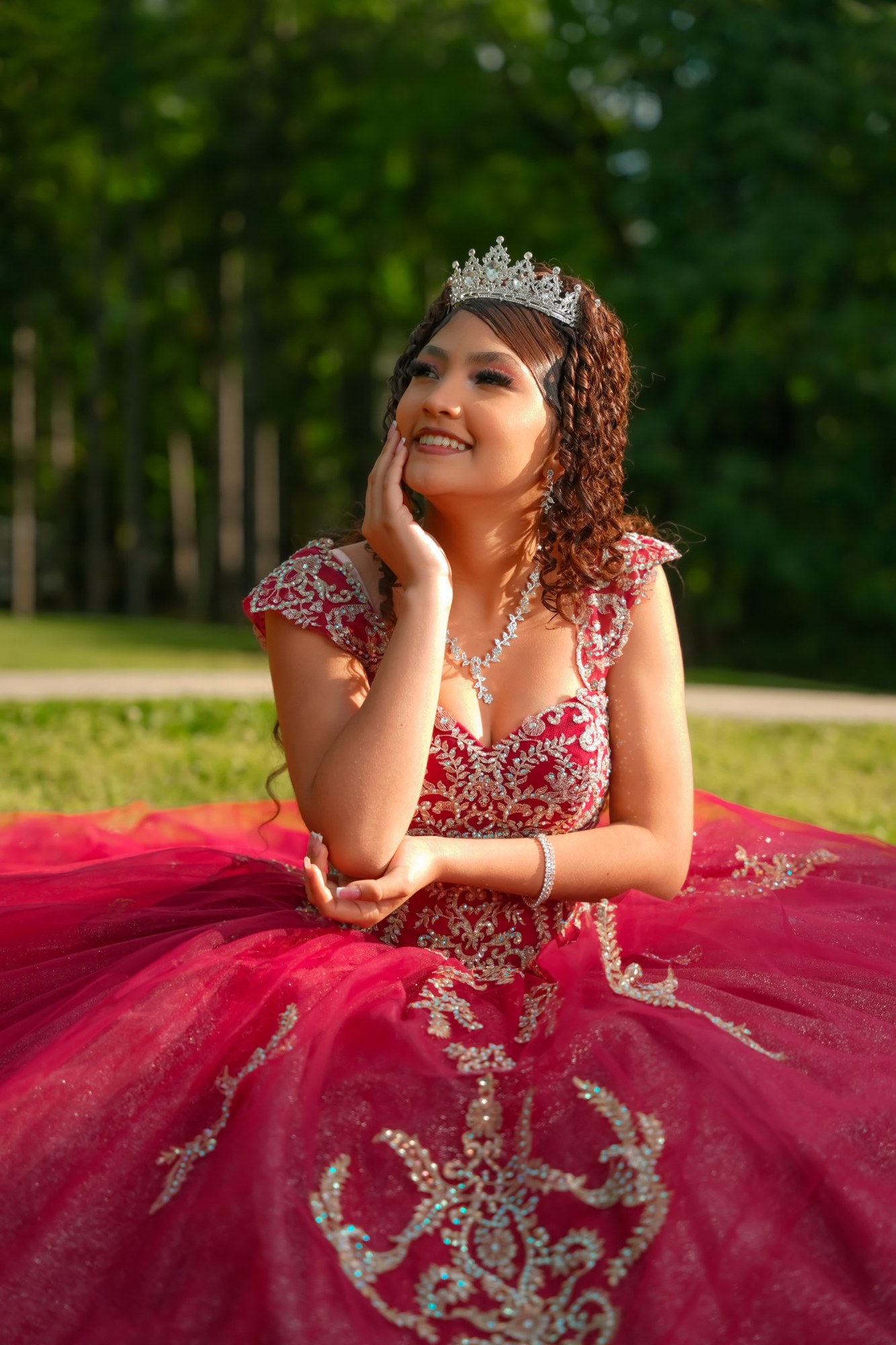 Retrato sentado de quinceañera